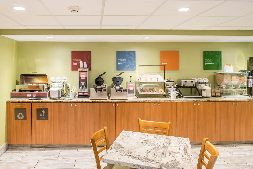 Comfort Inn Броквилл Экстерьер фото